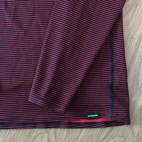 Patagonia Red Capilene 2 Lightweight Long Sleeve - Picture 3 of 5